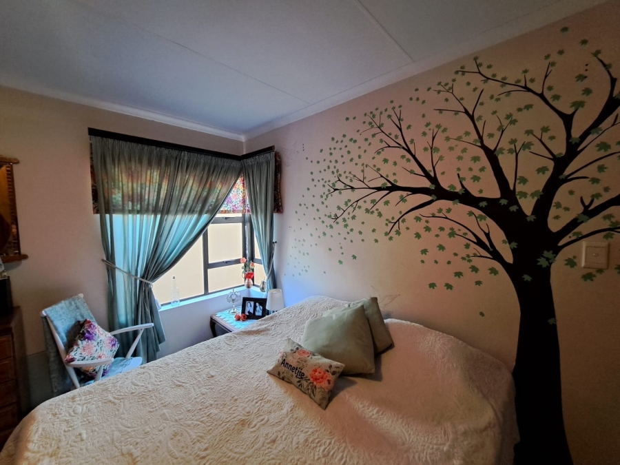 3 Bedroom Property for Sale in Waterval East North West